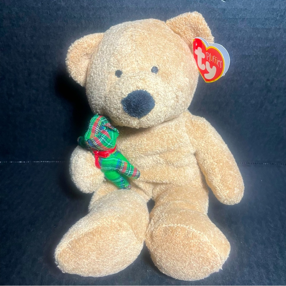BNWT Ty Pluffies Berry Merry Baby Bear wChristmas Tree GREAT STOCKING STUFFER